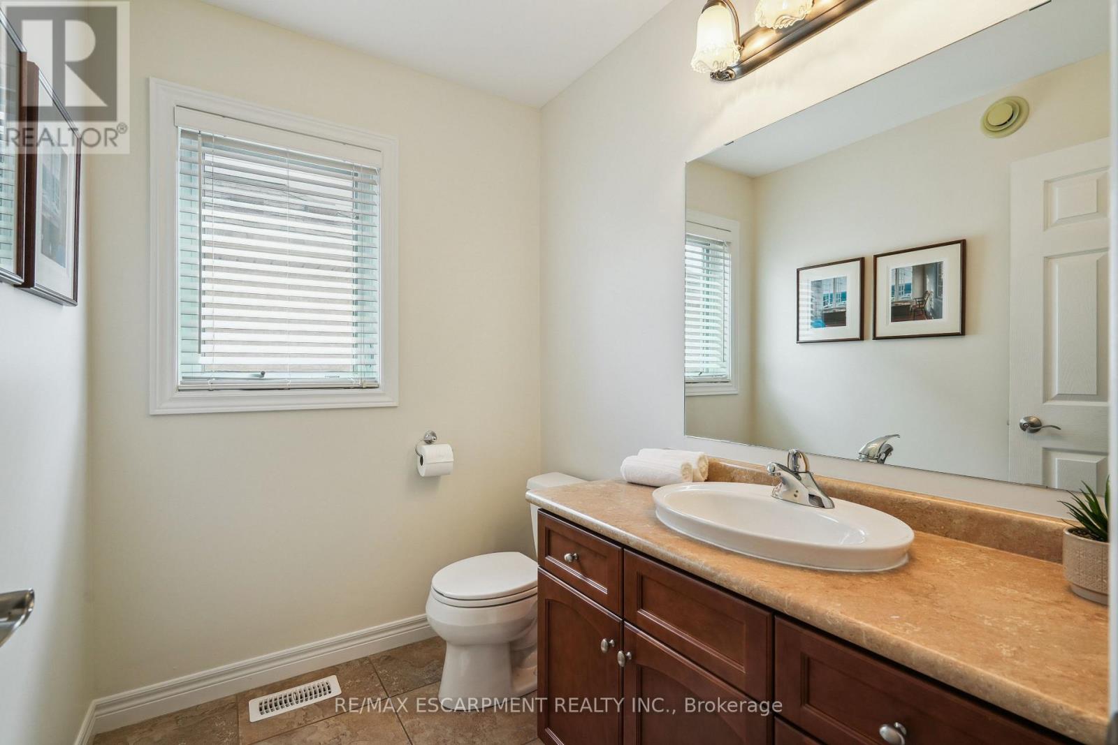 177 Wheeler Court, Guelph/eramosa, Ontario  N0B 2K0 - Photo 9 - X12195905