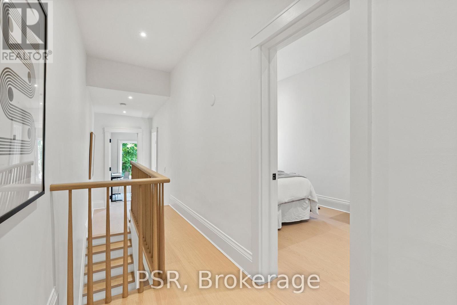 17 Allen Avenue, Toronto, Ontario  M4M 1T5 - Photo 34 - E12194634