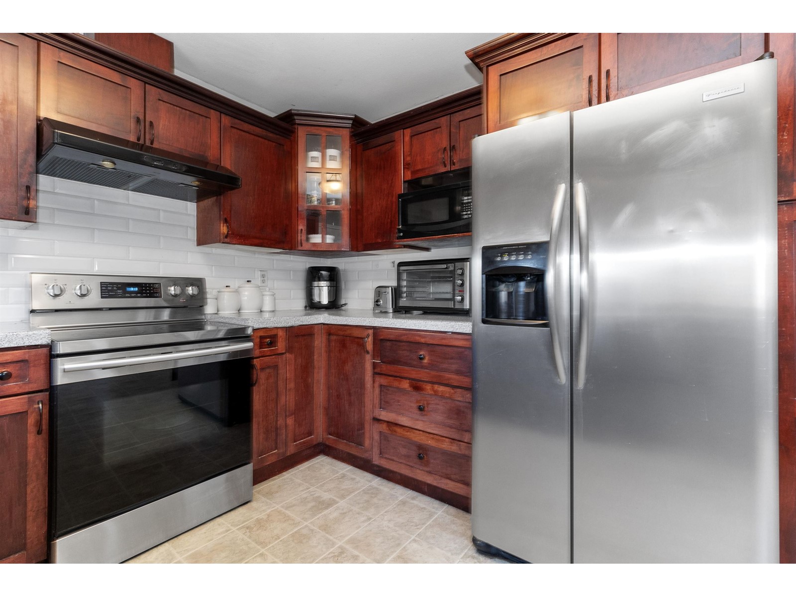 2551 Adelaide Street, Abbotsford, British Columbia  V2T 3L9 - Photo 11 - R3010638