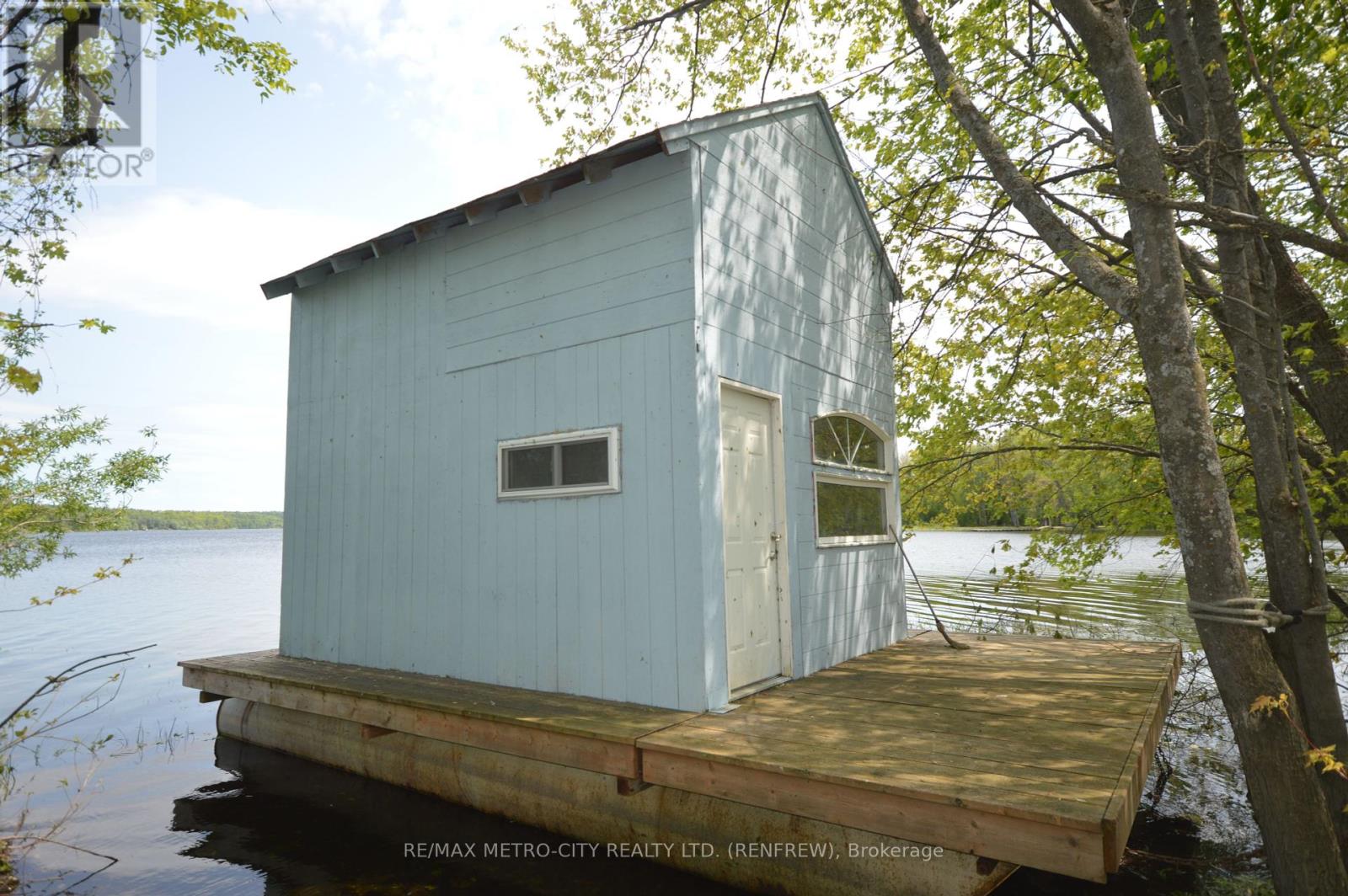 00 Faught Road, Whitewater Region, Ontario  K0J 0A6 - Photo 3 - X12196061