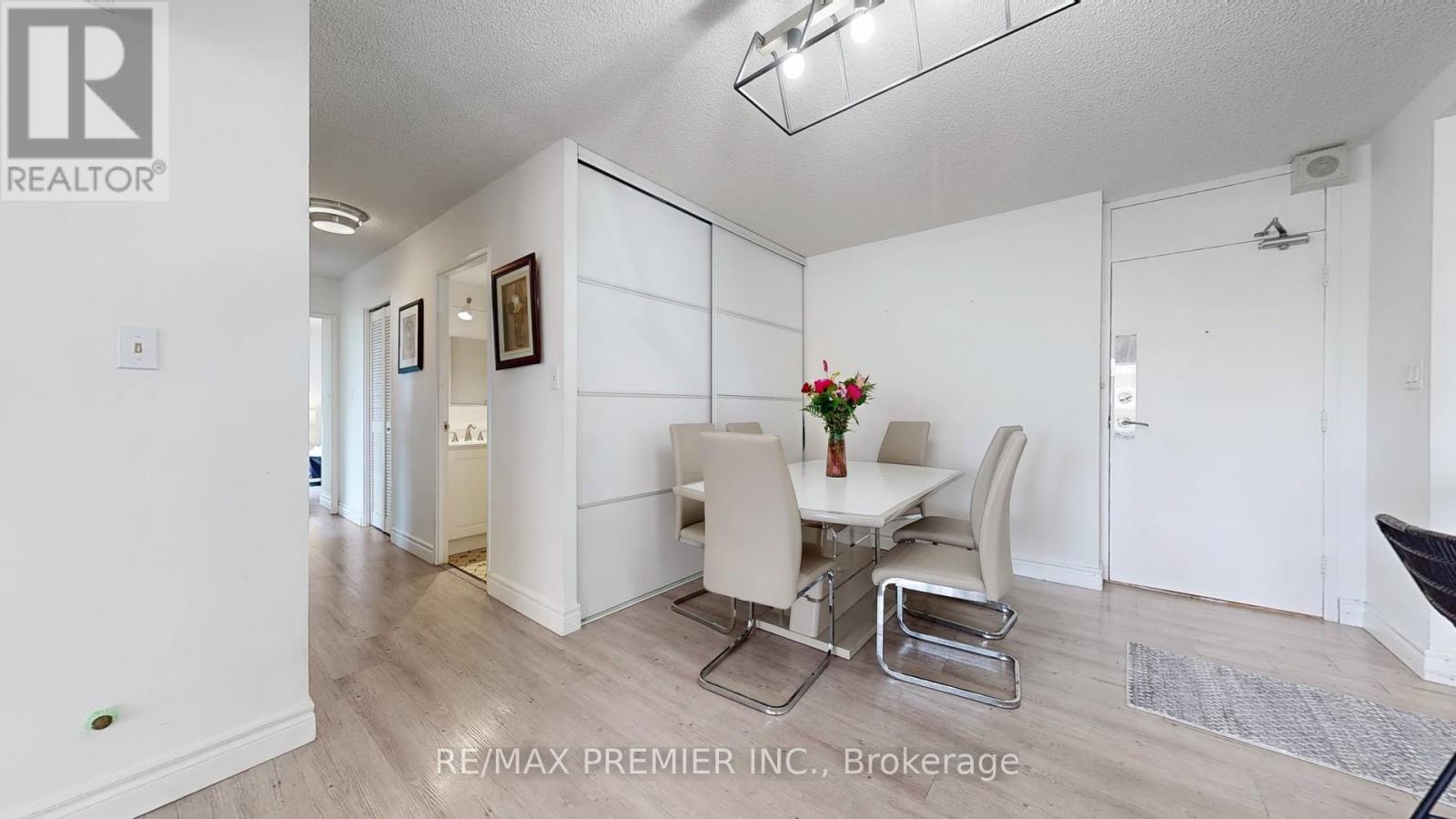 710 - 270 Scarlett Road, Toronto, Ontario  M6N 4X7 - Photo 14 - W12159274