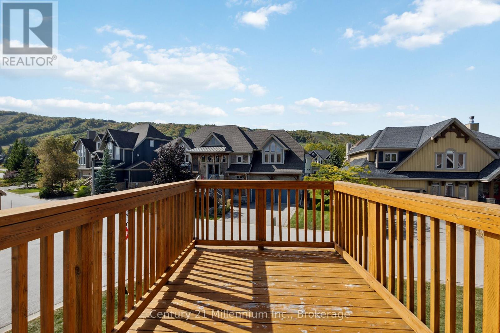 102 Comet Lane, Blue Mountains, Ontario  L9Y 0B8 - Photo 37 - X12196079