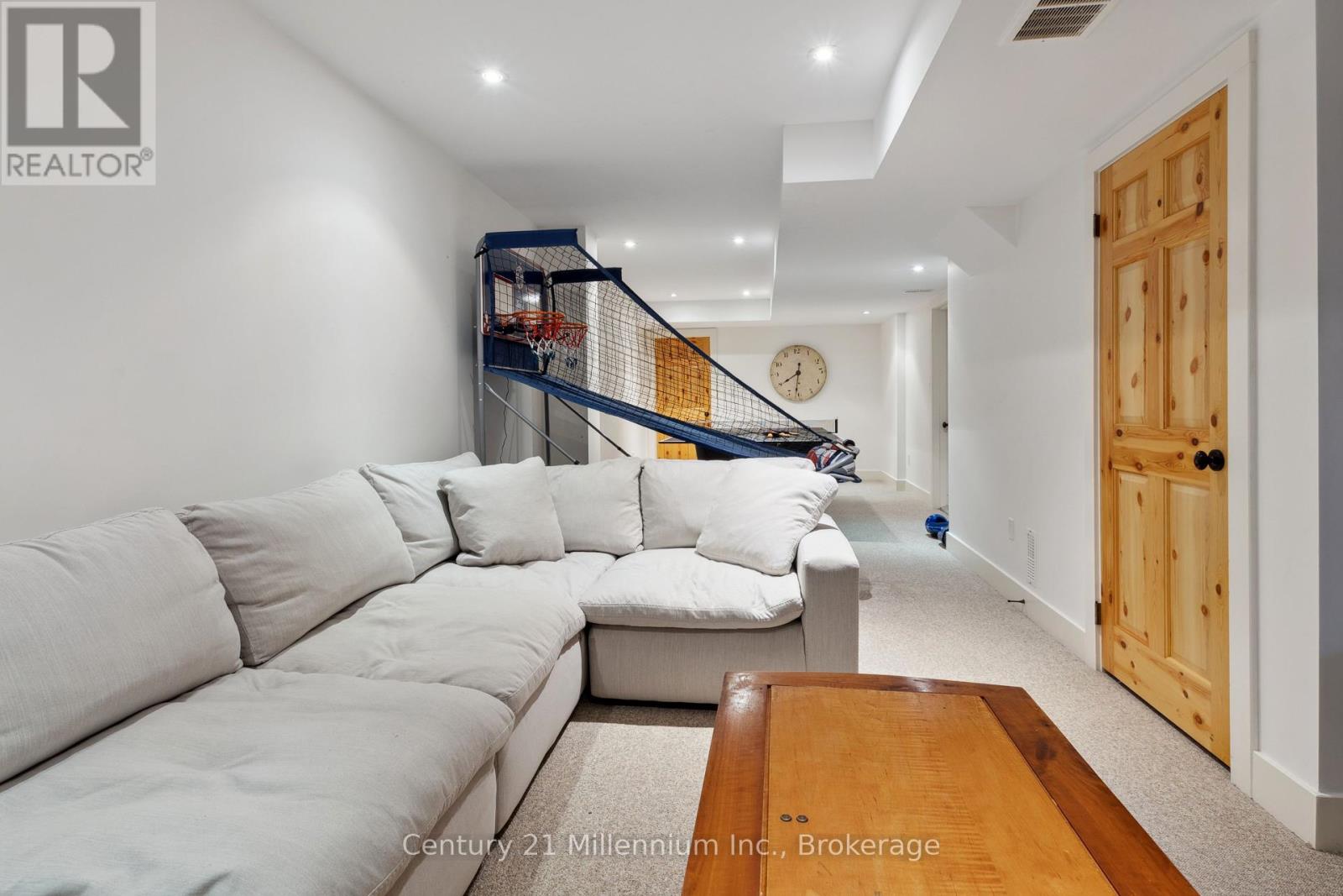 102 Comet Lane, Blue Mountains, Ontario  L9Y 0B8 - Photo 40 - X12196079