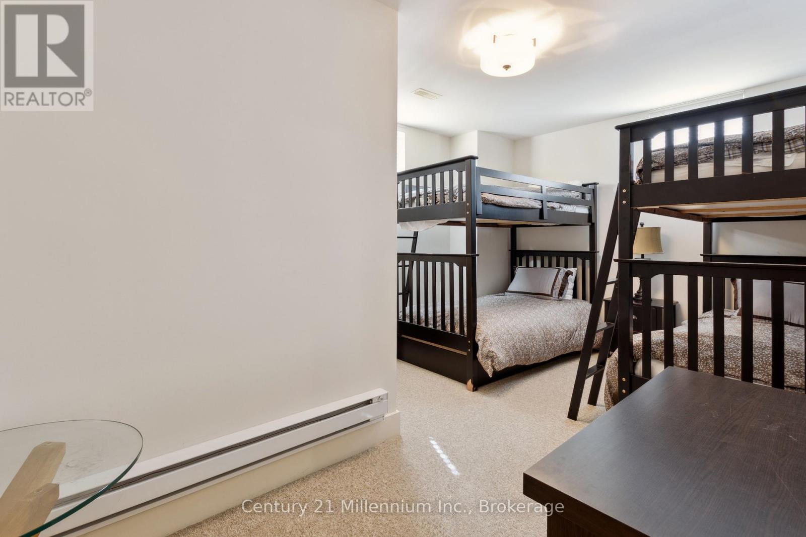 102 Comet Lane, Blue Mountains, Ontario  L9Y 0B8 - Photo 42 - X12196079