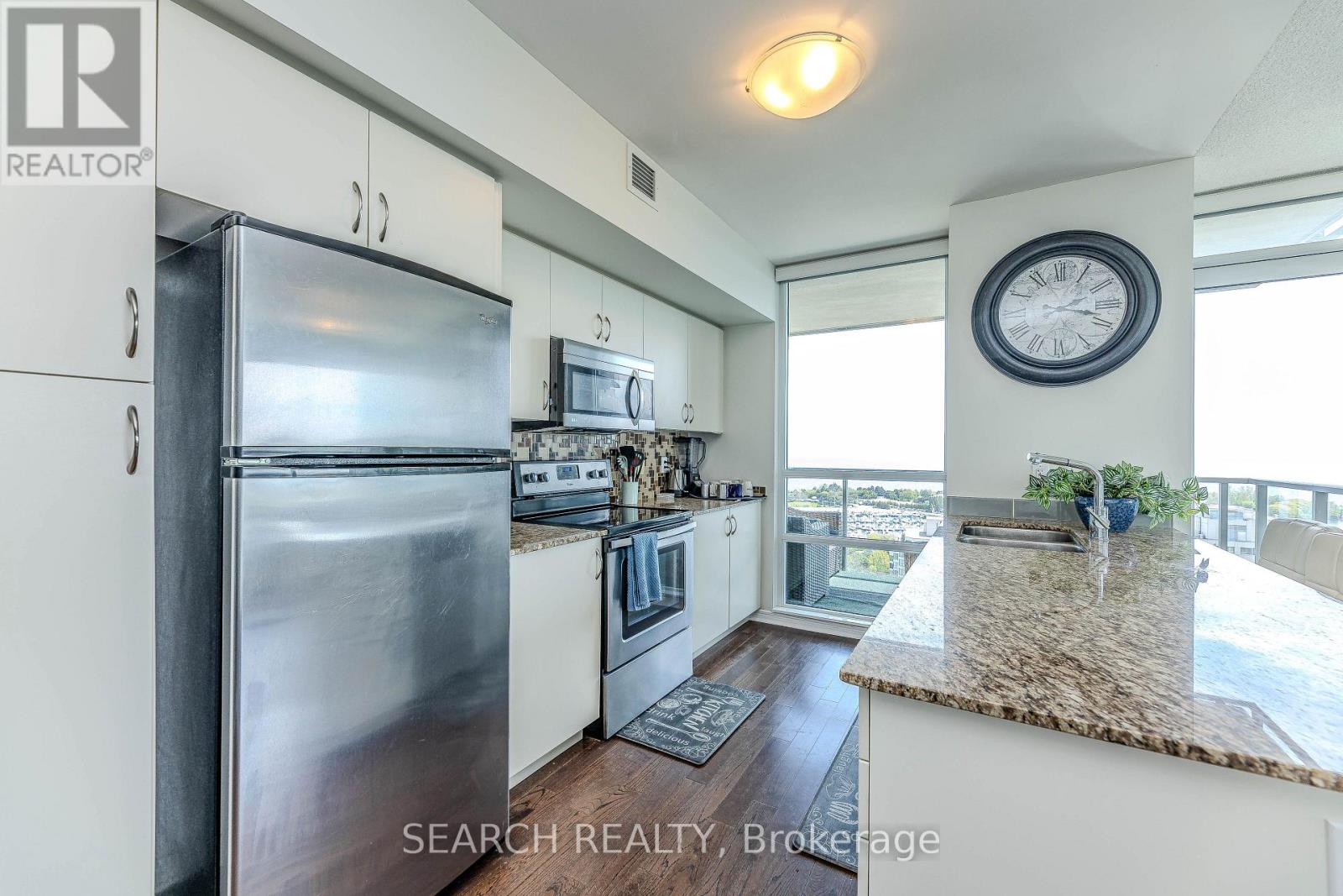 2202 - 2230 Lake Shore Boulevard W, Toronto, Ontario  M8V 0B2 - Photo 9 - W12186581