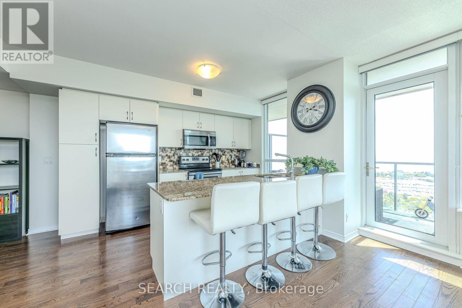 2202 - 2230 Lake Shore Boulevard W, Toronto, Ontario  M8V 0B2 - Photo 11 - W12186581