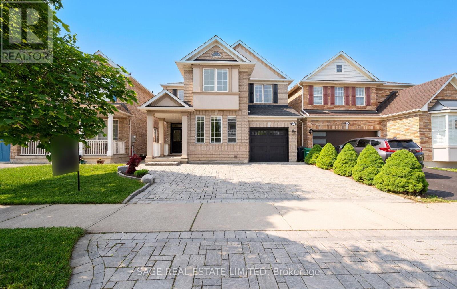3911 Rosanna Drive, Mississauga, Ontario  L5M 7Y2 - Photo 1 - W12195777