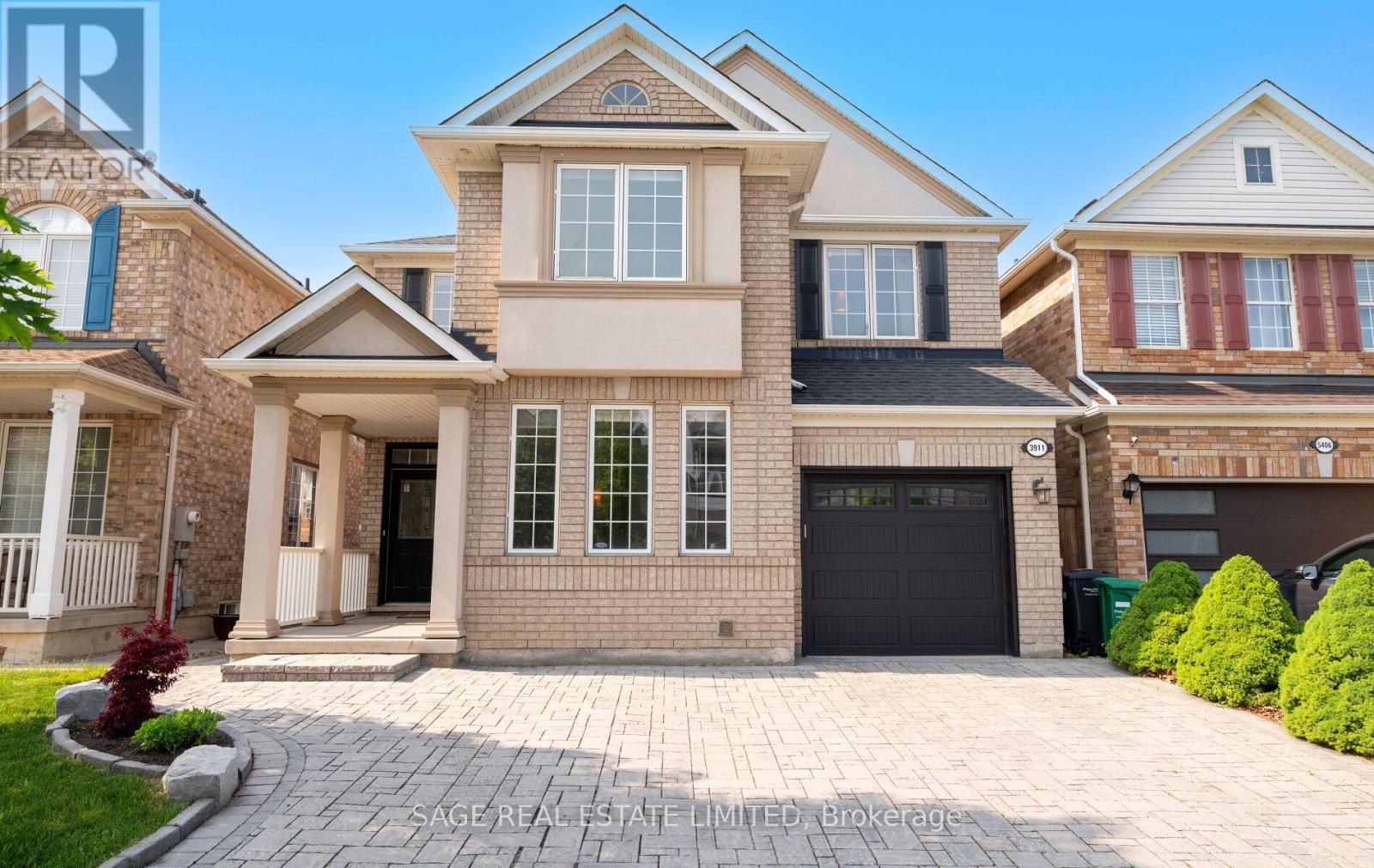 3911 Rosanna Drive, Mississauga, Ontario  L5M 7Y2 - Photo 2 - W12195777