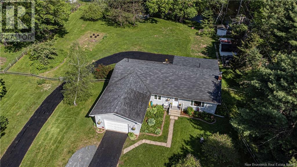 Property at 828 Canada Street image 3