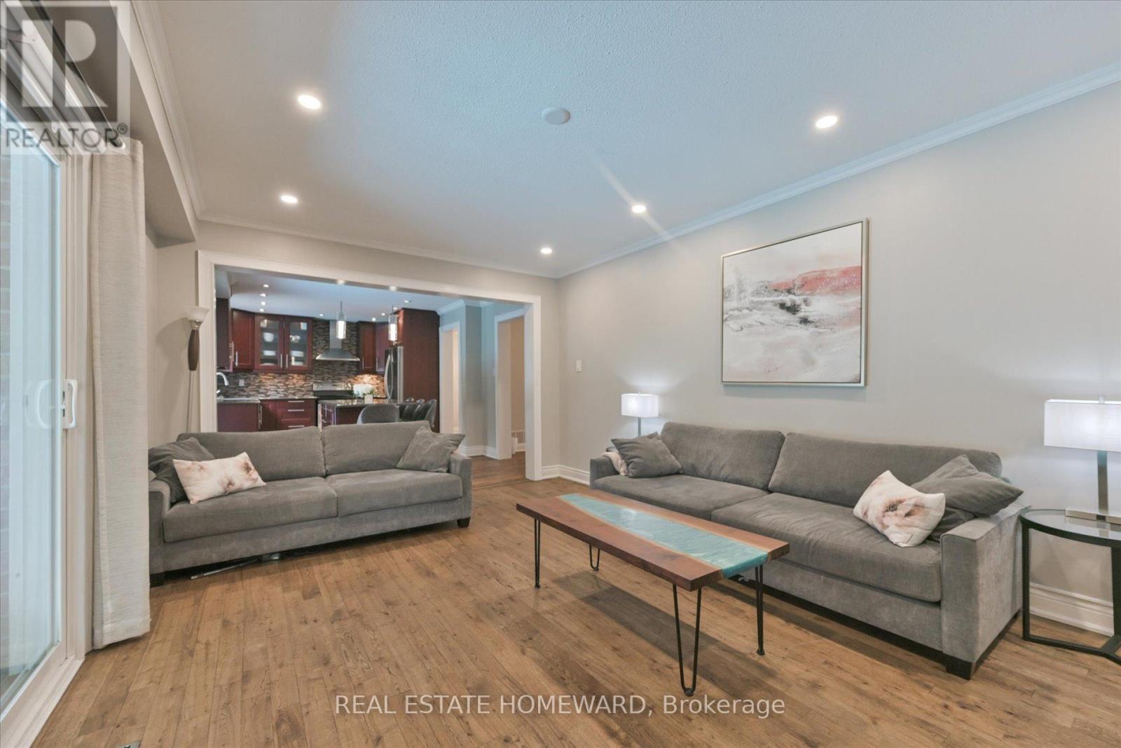 1221 Grandview Drive, Oakville, Ontario  L6H 4Z2 - Photo 17 - W12183426