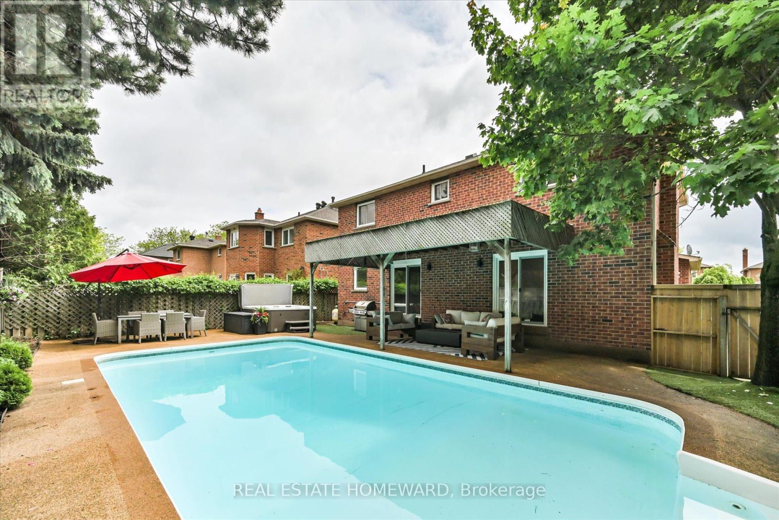 1221 Grandview Drive, Oakville, Ontario  L6H 4Z2 - Photo 49 - W12183426