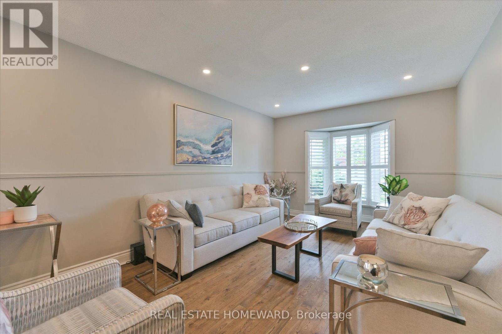 1221 Grandview Drive, Oakville, Ontario  L6H 4Z2 - Photo 7 - W12183426