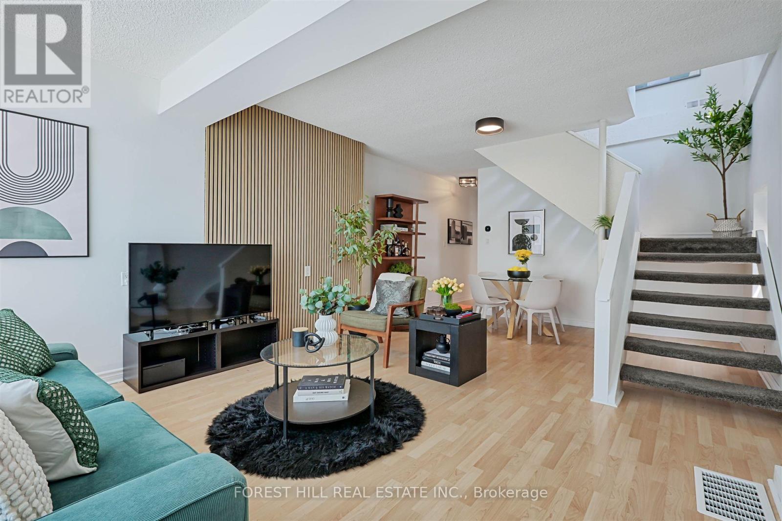 135 Fifth Street, Toronto, Ontario  M8V 2Z5 - Photo 3 - W12192245