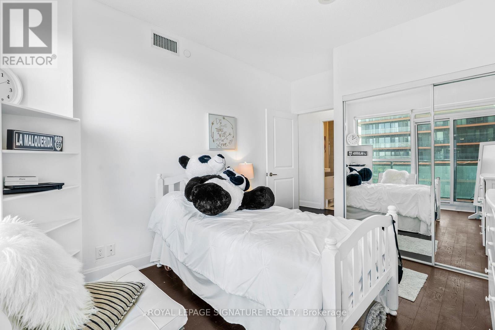 1303 - 33 Shore Breeze Drive, Toronto, Ontario  M8V 0G1 - Photo 4 - W12185946