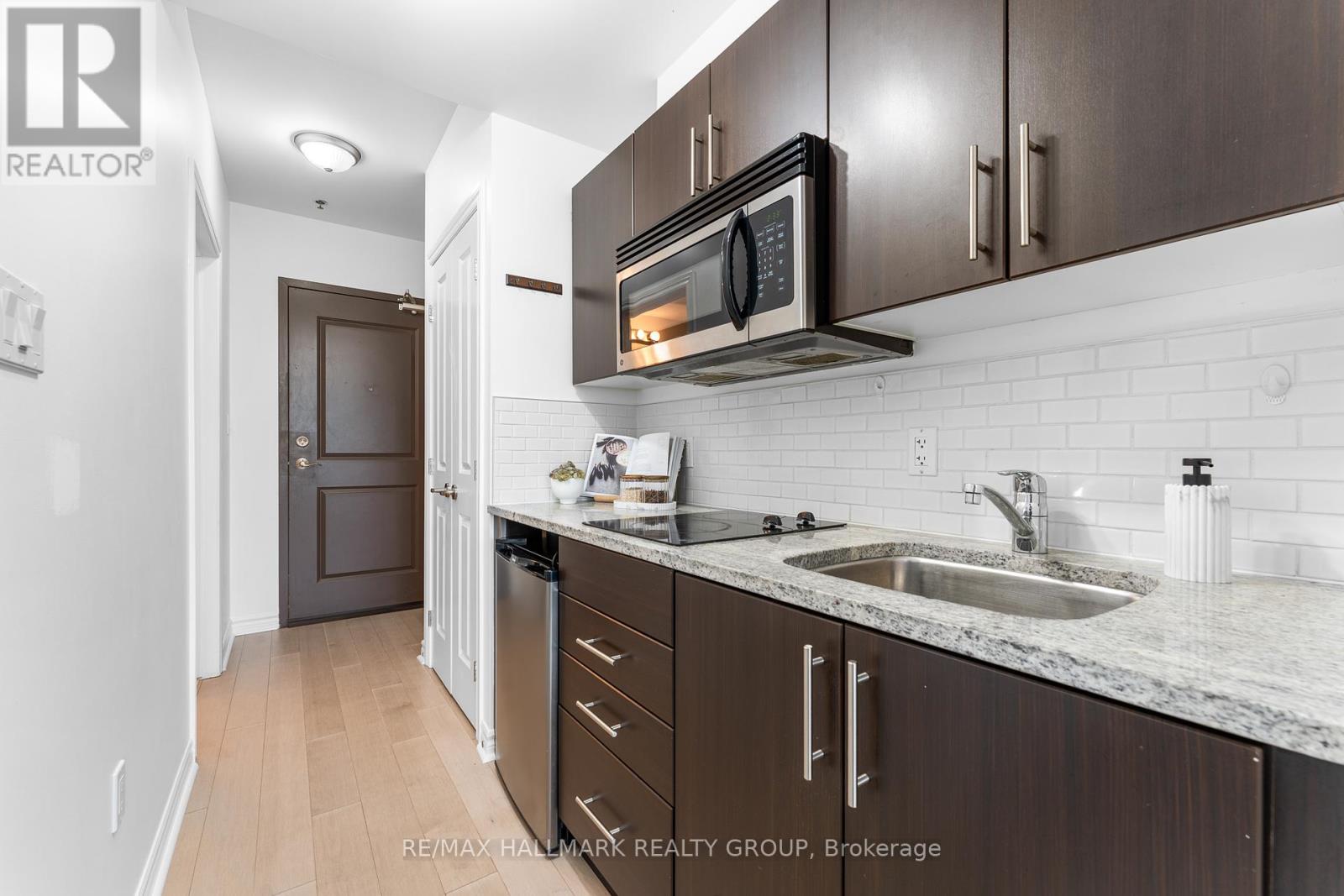 Property at 410 - 429 KENT STREET image 5