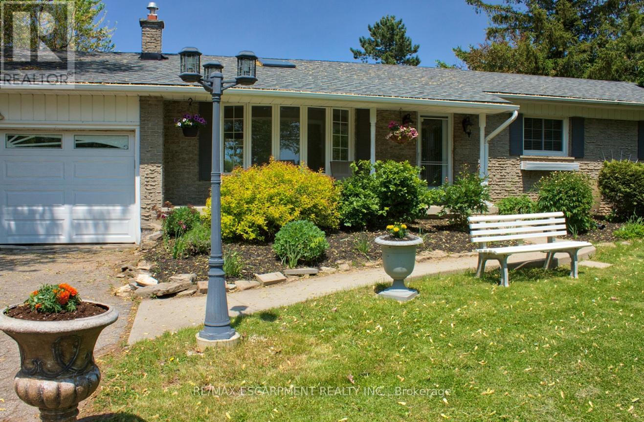 Property at 2126 GOLF CLUB ROAD image 3