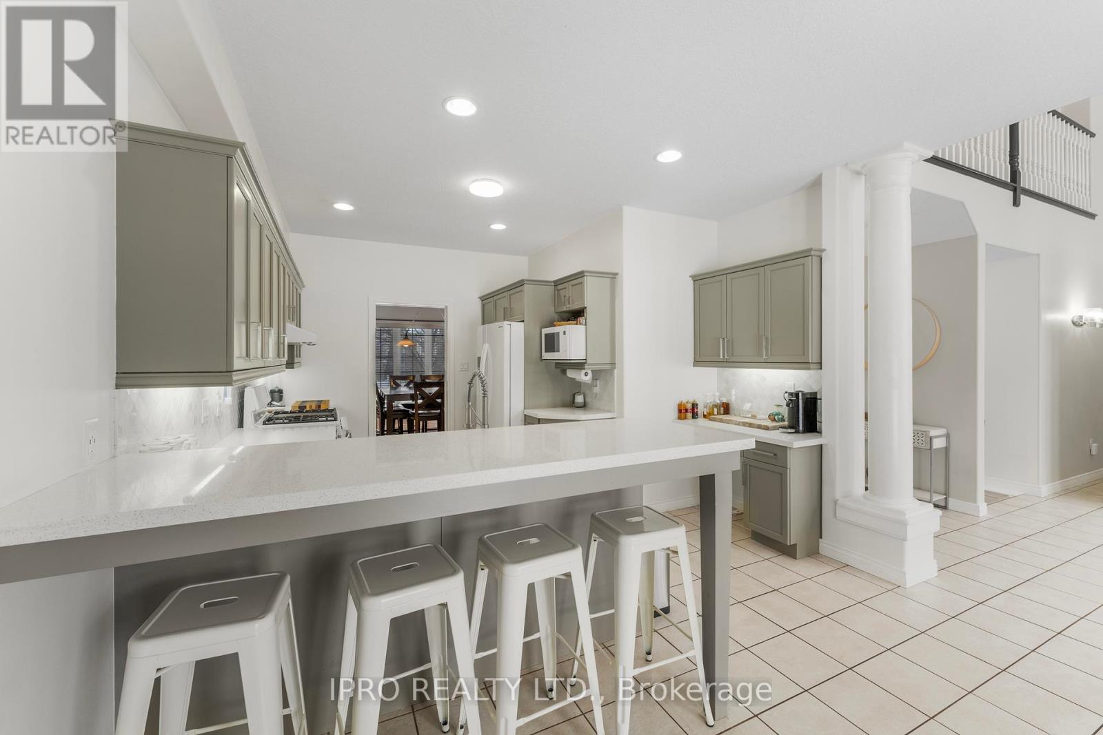2 Redfern Street, Orangeville, Ontario  L9W 5C8 - Photo 13 - W12070127
