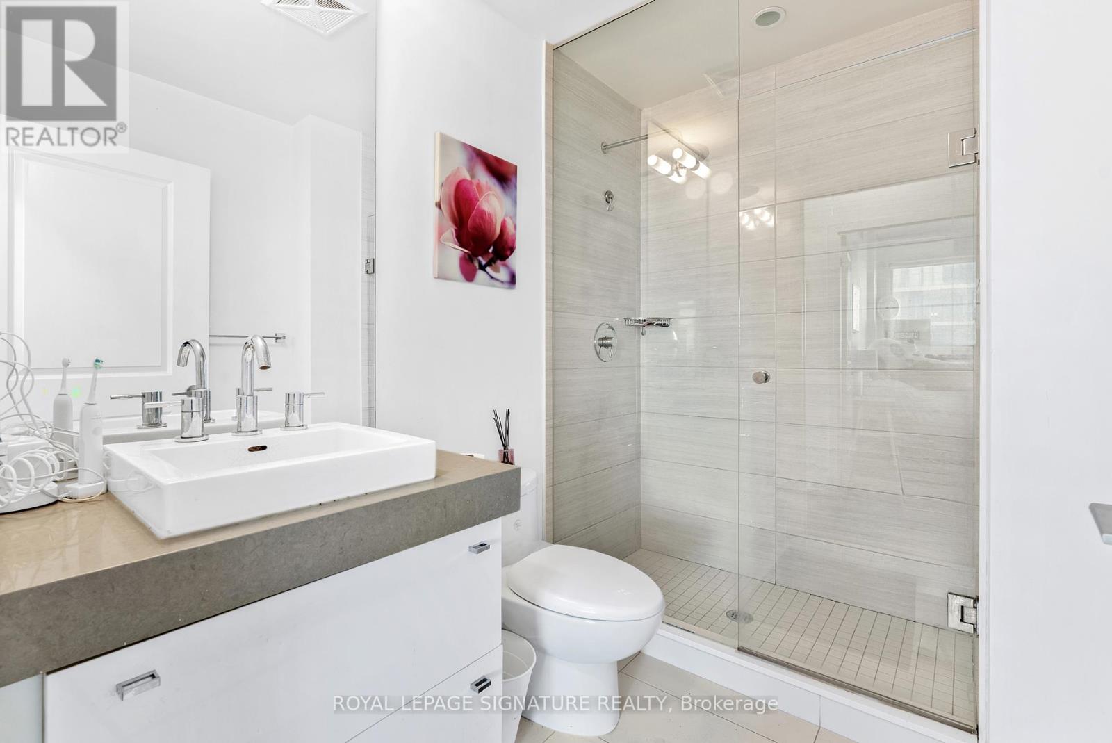 1303 - 33 Shore Breeze Drive, Toronto, Ontario  M8V 0G1 - Photo 2 - W12165479