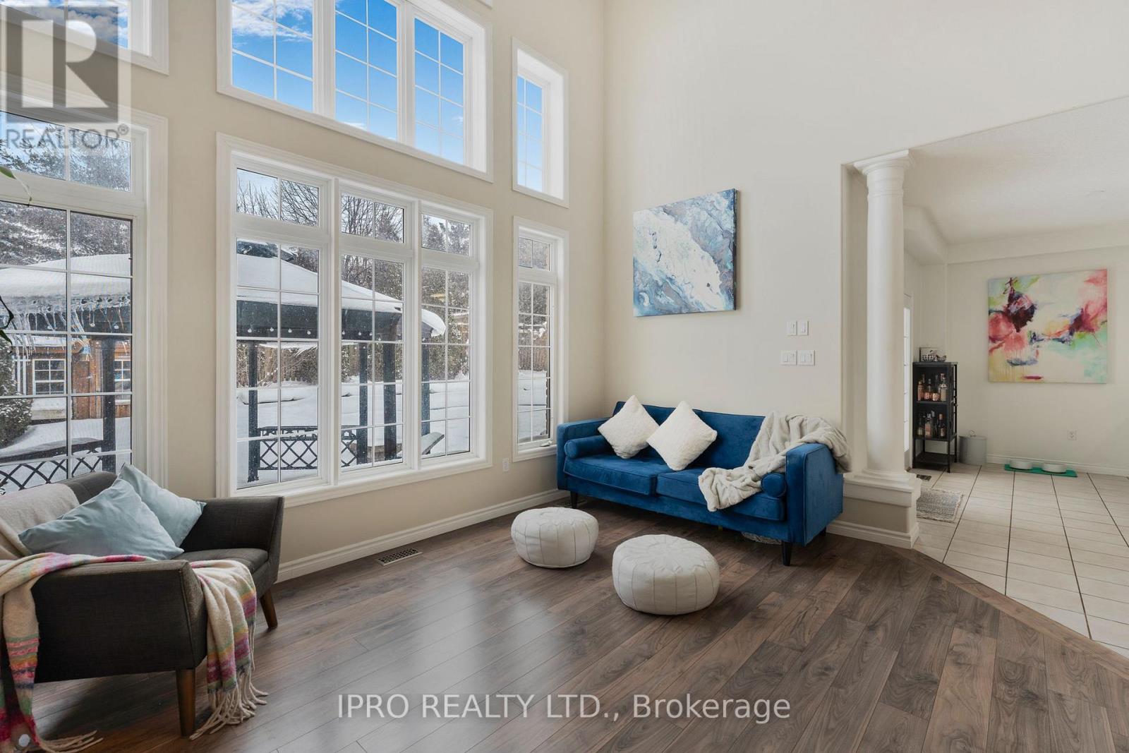 2 Redfern Street, Orangeville, Ontario  L9W 5C8 - Photo 8 - W12070127
