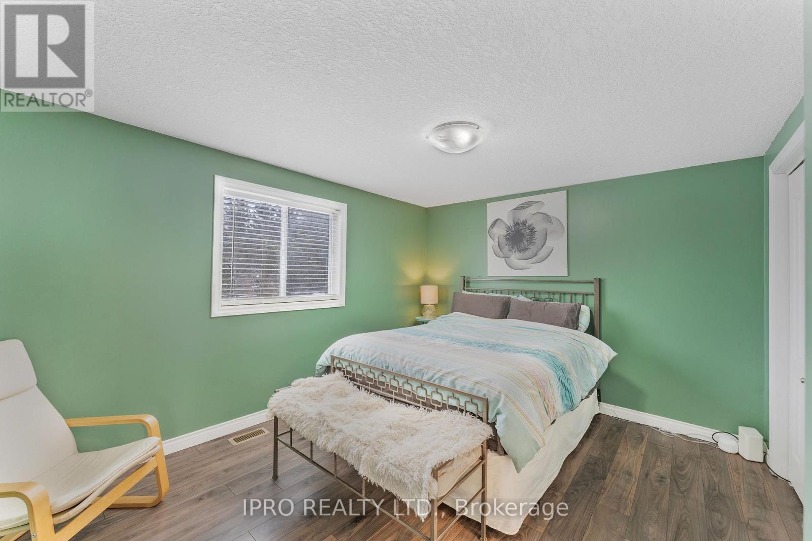 2 Redfern Street, Orangeville, Ontario  L9W 5C8 - Photo 24 - W12070127