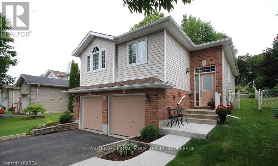 922 LOMBARDY STREET, kingston (south of taylor-kidd blvd), Ontario