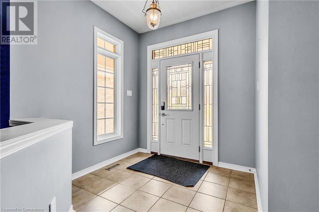 319 Robert Ferrie Drive, Kitchener, Ontario  N2P 2Y7 - Photo 4 - 40736592