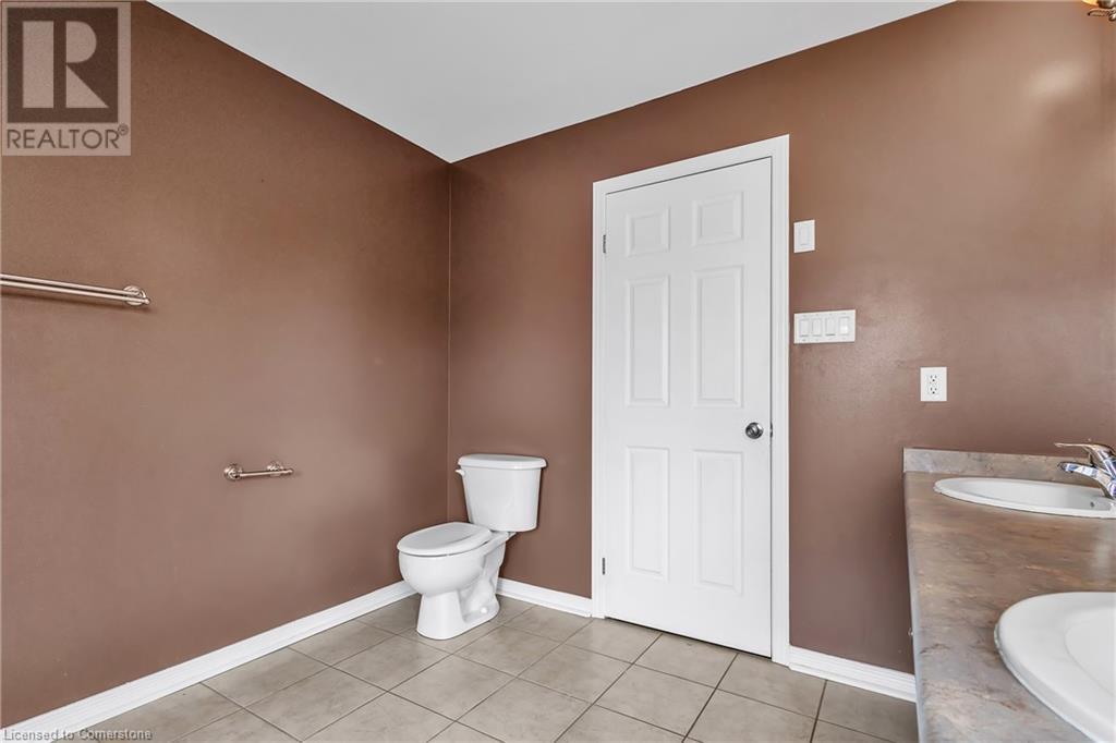 319 Robert Ferrie Drive, Kitchener, Ontario  N2P 2Y7 - Photo 25 - 40736592
