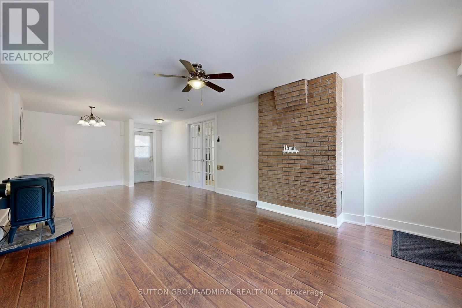 27 River Drive, Essa, Ontario  L0M 1B2 - Photo 10 - N12195655