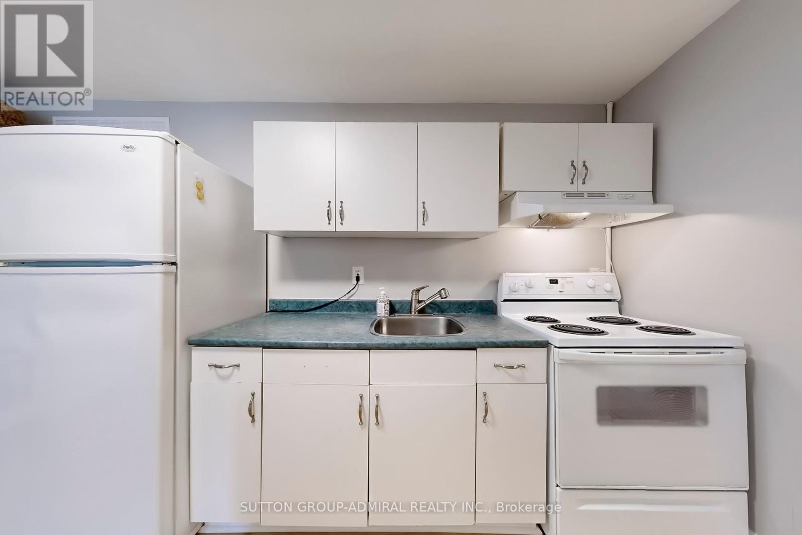 27 River Drive, Essa, Ontario  L0M 1B2 - Photo 18 - N12195655