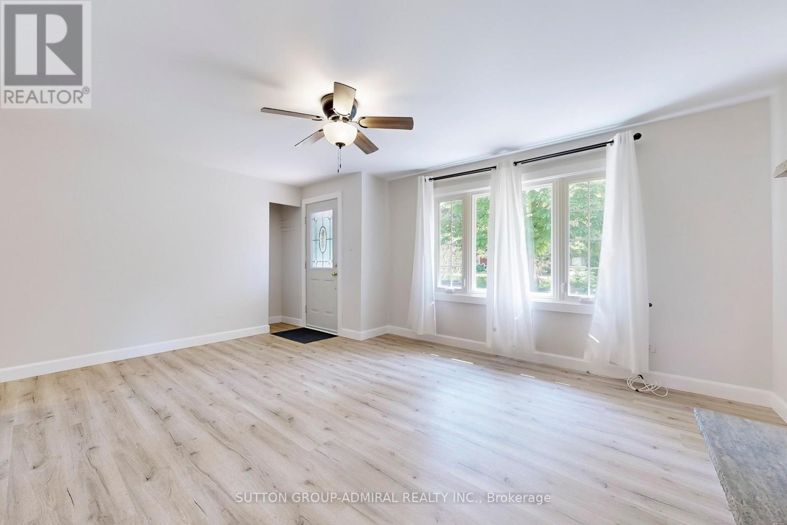 27 River Drive, Essa, Ontario  L0M 1B2 - Photo 14 - N12195655