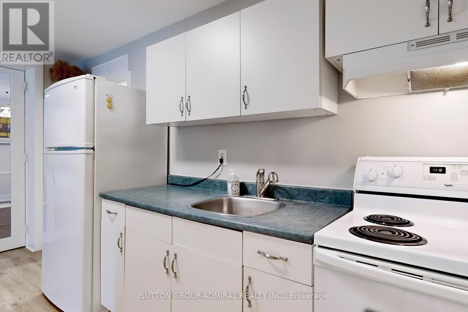 27 River Drive, Essa, Ontario  L0M 1B2 - Photo 20 - N12195655