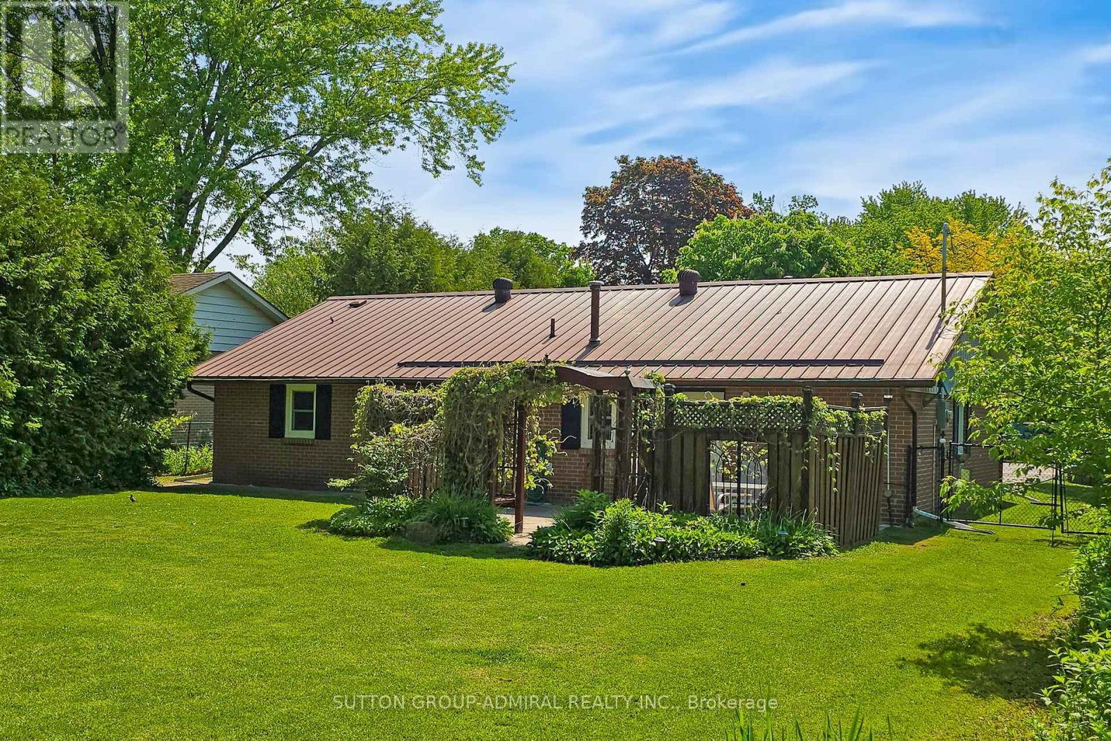 27 River Drive, Essa, Ontario  L0M 1B2 - Photo 35 - N12195655