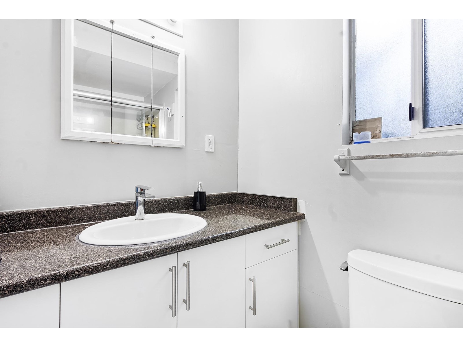 31910 Mayne Avenue, Abbotsford, British Columbia  V2T 4W9 - Photo 13 - R3010235