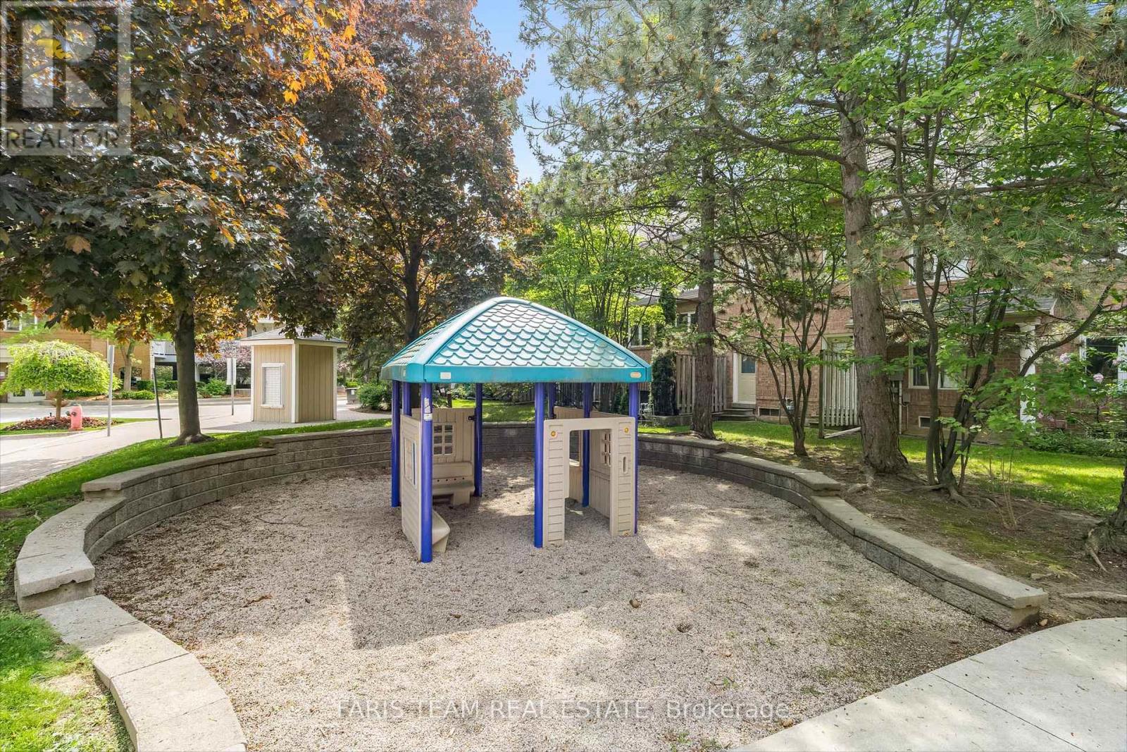 112 - 111 Bristol Road E, Mississauga, Ontario  L4Z 3P6 - Photo 15 - W12083107