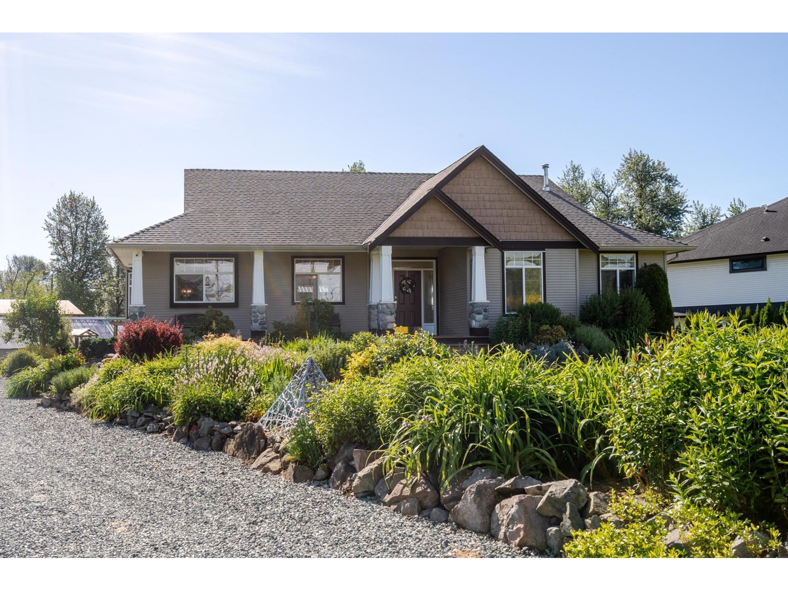 5728 Bradner Road, Abbotsford, British Columbia  V4X 2P1 - Photo 3 - R3010669