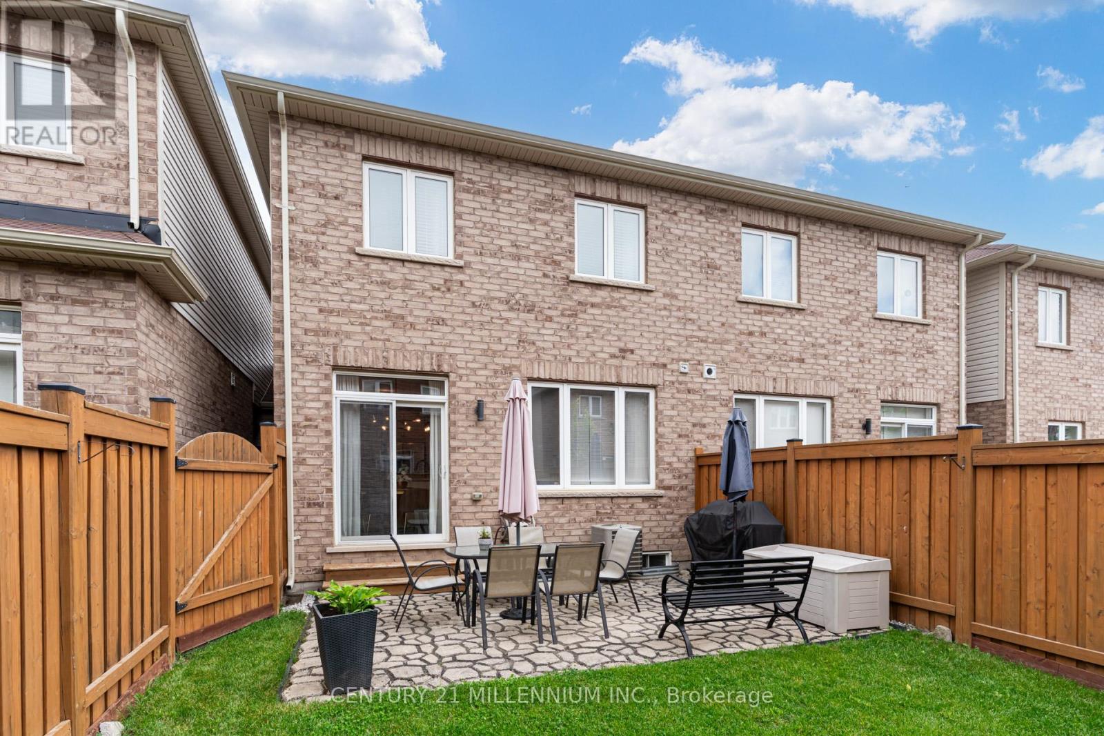 100 Kempenfelt Trail, Brampton, Ontario  L7A 0A7 - Photo 33 - W12193926