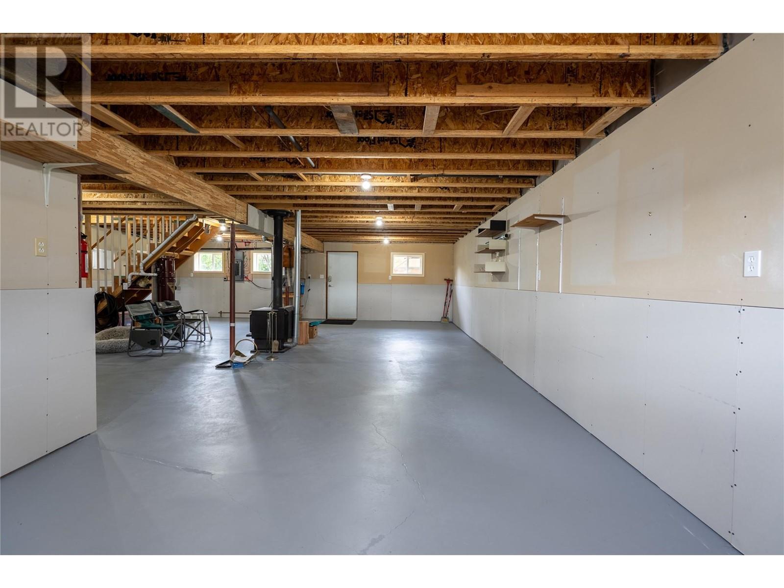510 South Nursery Road, Grand Forks, British Columbia  V0H 1H9 - Photo 12 - 10340881