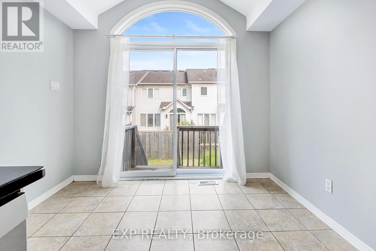 361 Bakewell Crescent, Ottawa, Ontario  K2G 7E9 - Photo 11 - X12188035