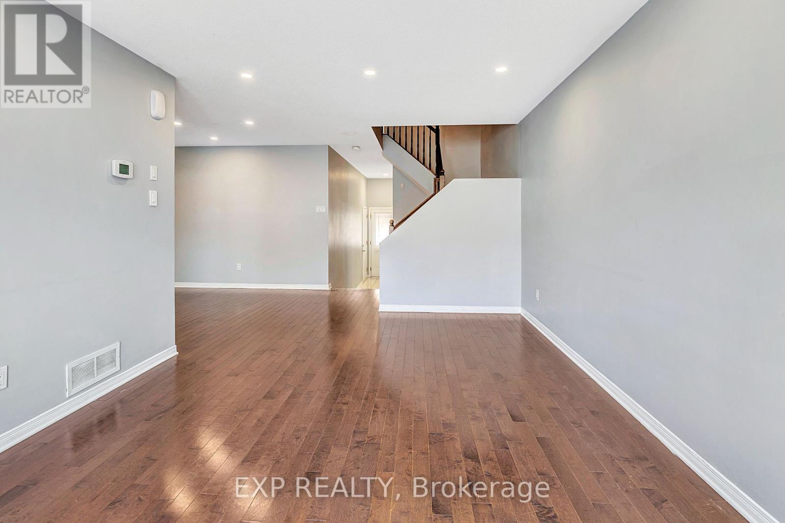 361 Bakewell Crescent, Ottawa, Ontario  K2G 7E9 - Photo 8 - X12188035
