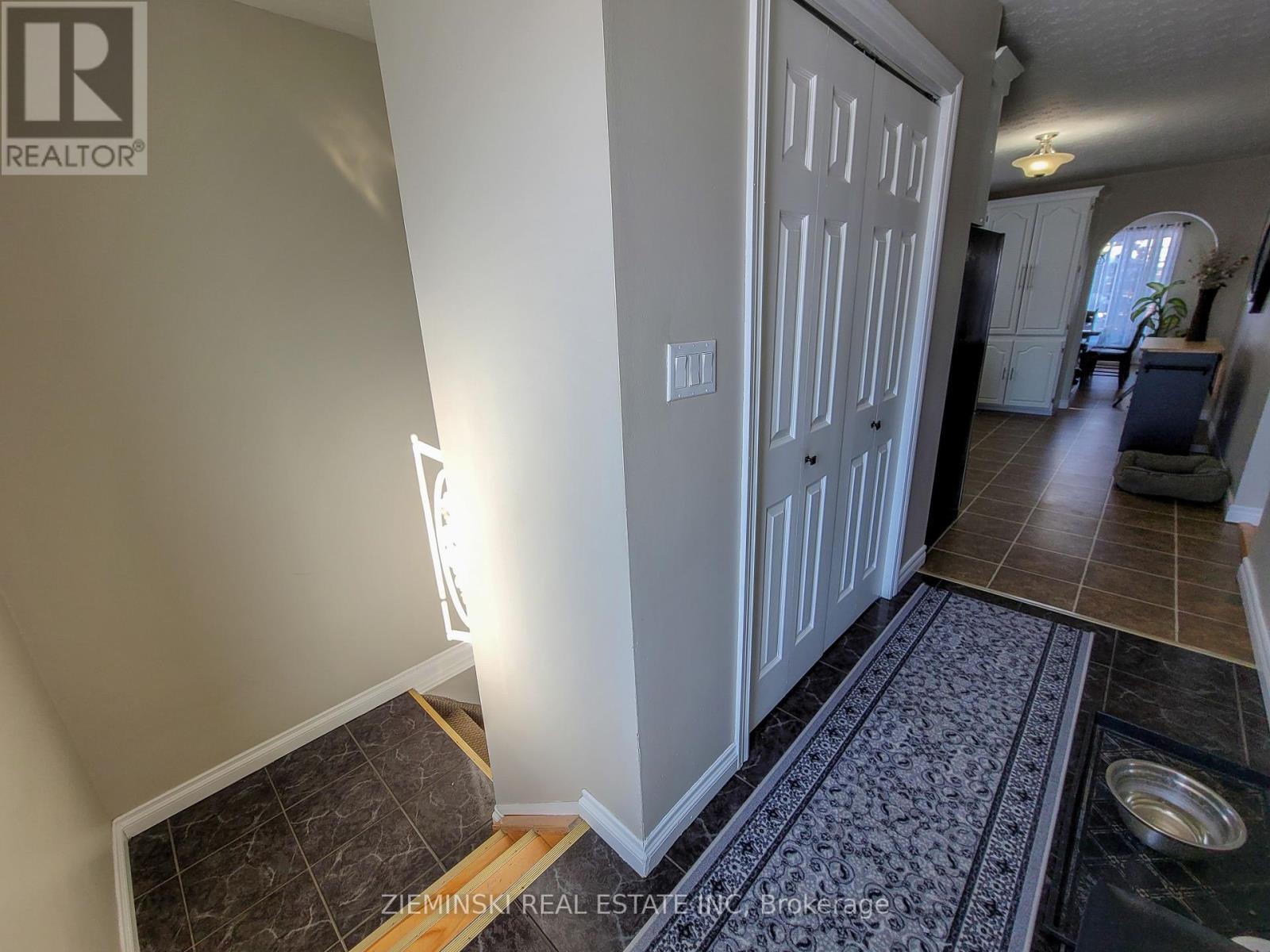 677 Victoria Road, Iroquois Falls, Ontario  P0K 1G0 - Photo 19 - T12114233