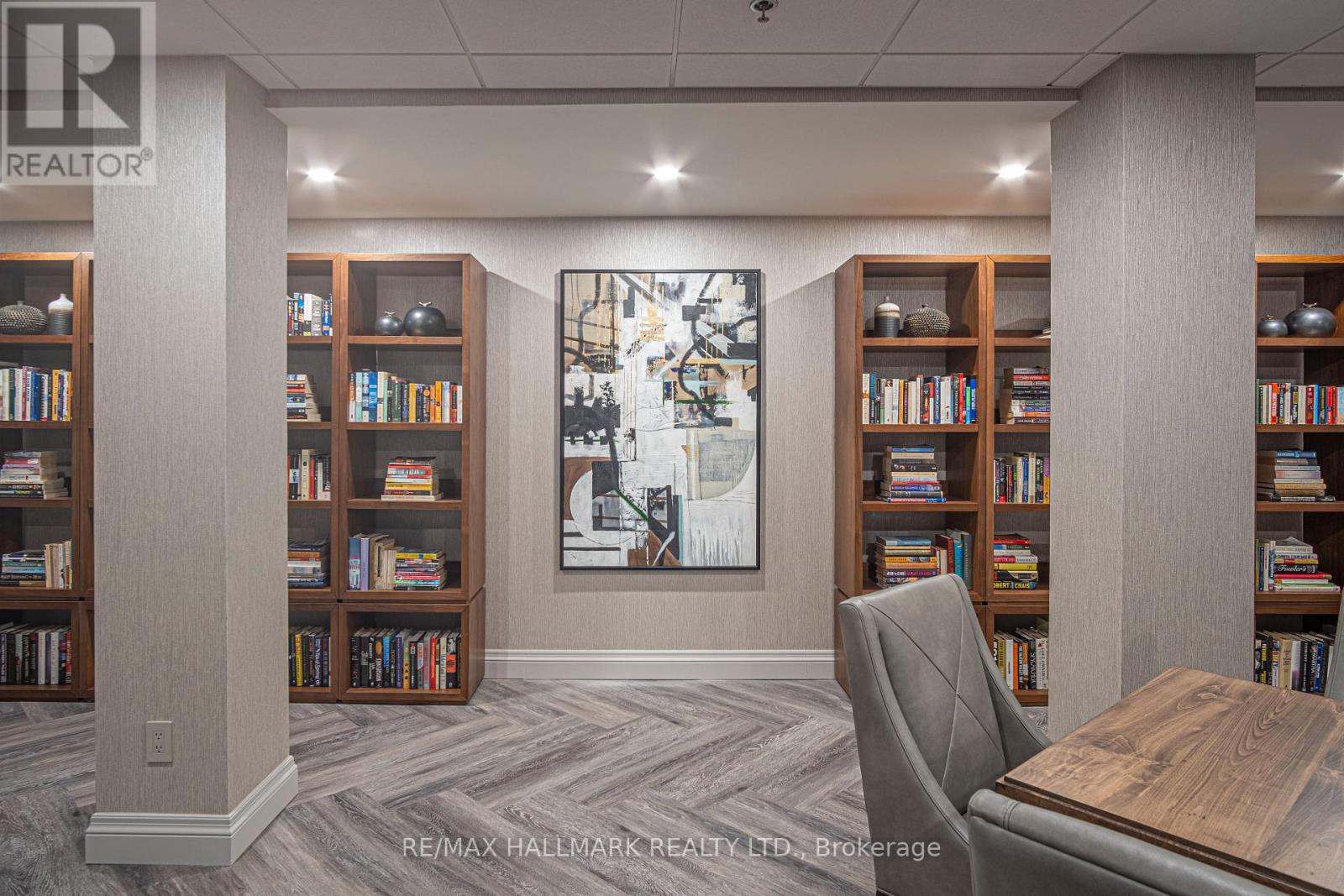 219 - 1 Leaside Park Drive, Toronto, Ontario  M4H 1R1 - Photo 31 - C12175049