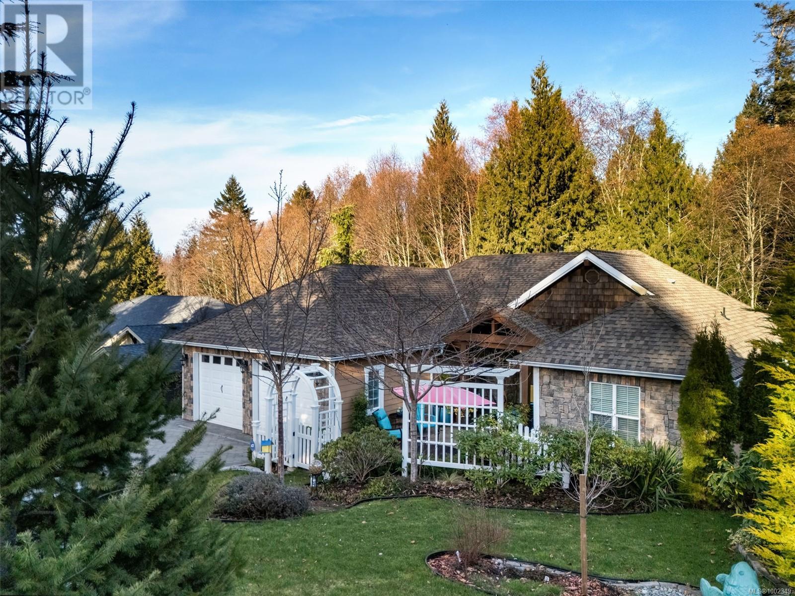 Property at 2510 Kinnoull Cres image 2