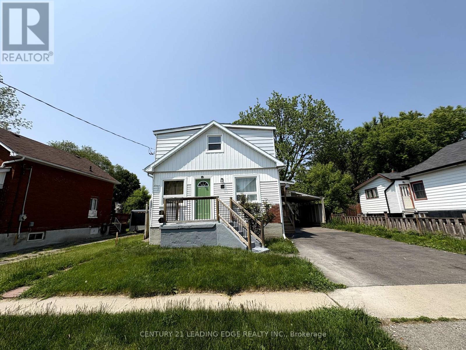 128 Summer Street, Oshawa, Ontario  L1H 2K9 - Photo 2 - E12178564