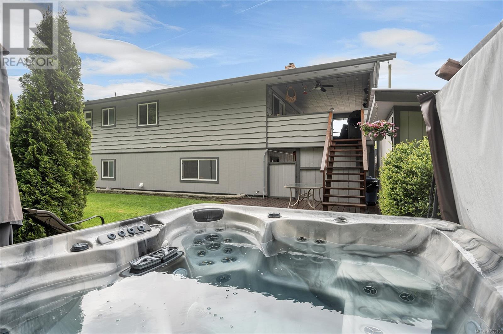 46 Oregon Rd, Campbell River, British Columbia  V9W 5T1 - Photo 2 - 1002318