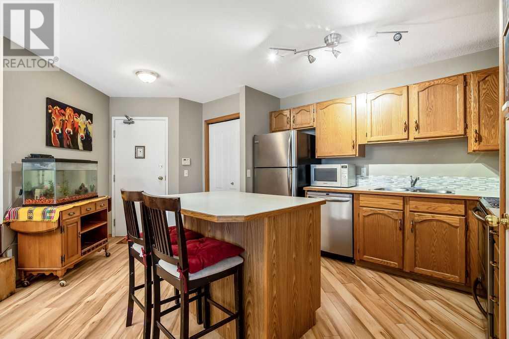 Property at 205, 1723 35 Street SE image 4