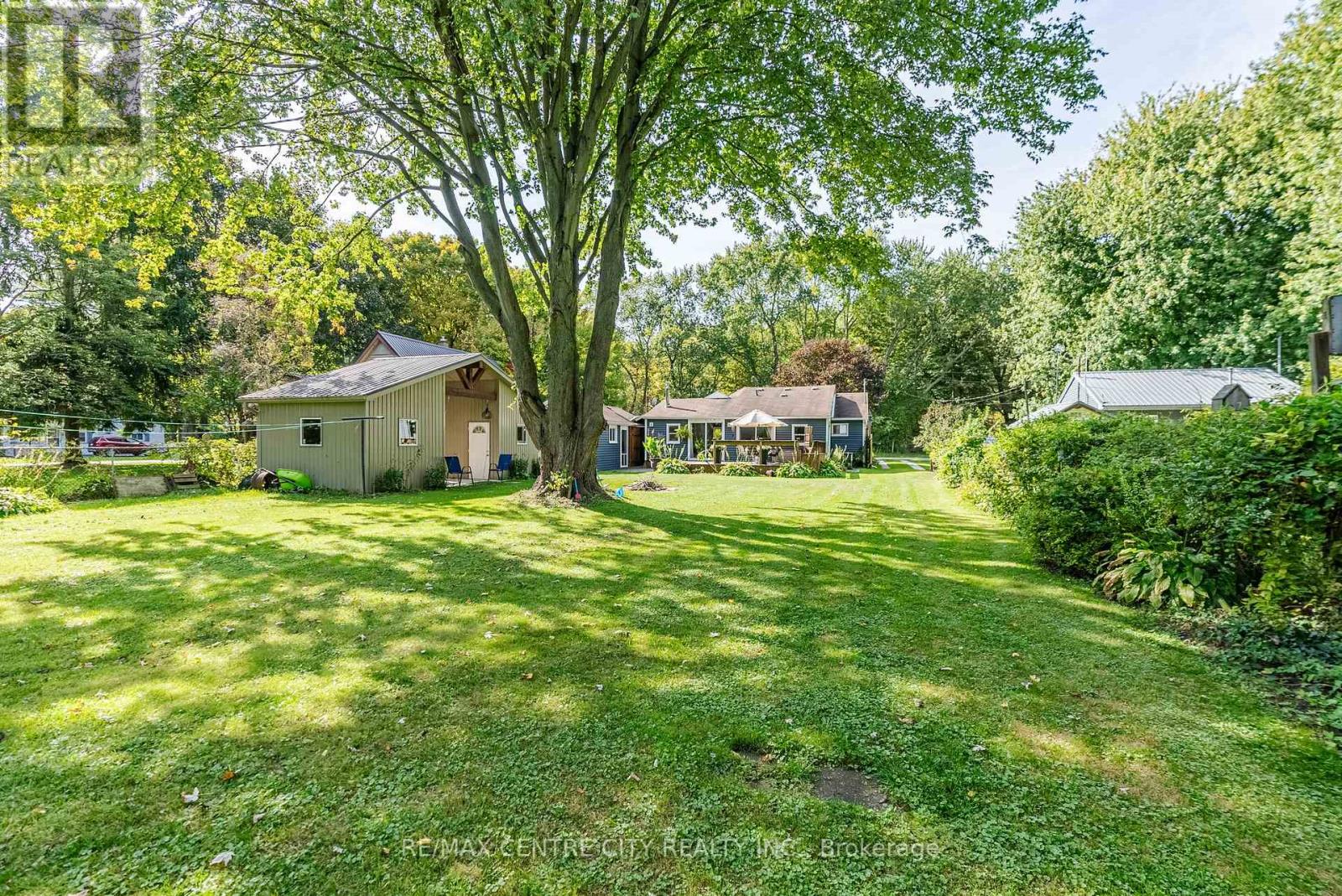 24 Addison Street, Bayham, Ontario  N0J 1T0 - Photo 10 - X12196137