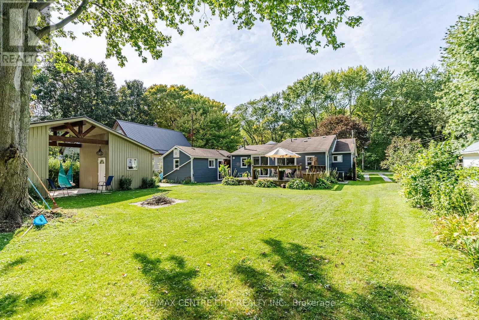 24 Addison Street, Bayham, Ontario  N0J 1T0 - Photo 11 - X12196137