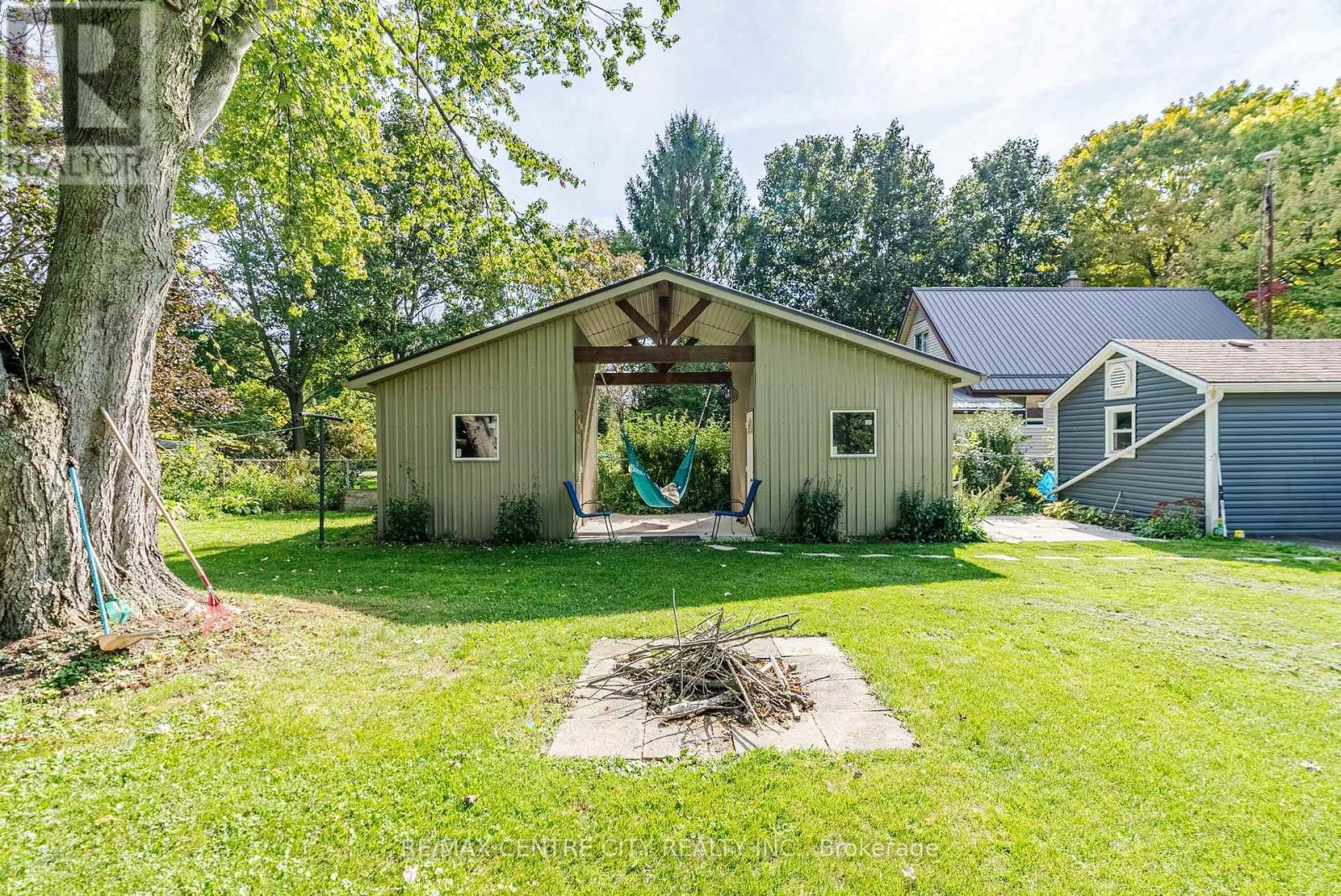 24 Addison Street, Bayham, Ontario  N0J 1T0 - Photo 12 - X12196137