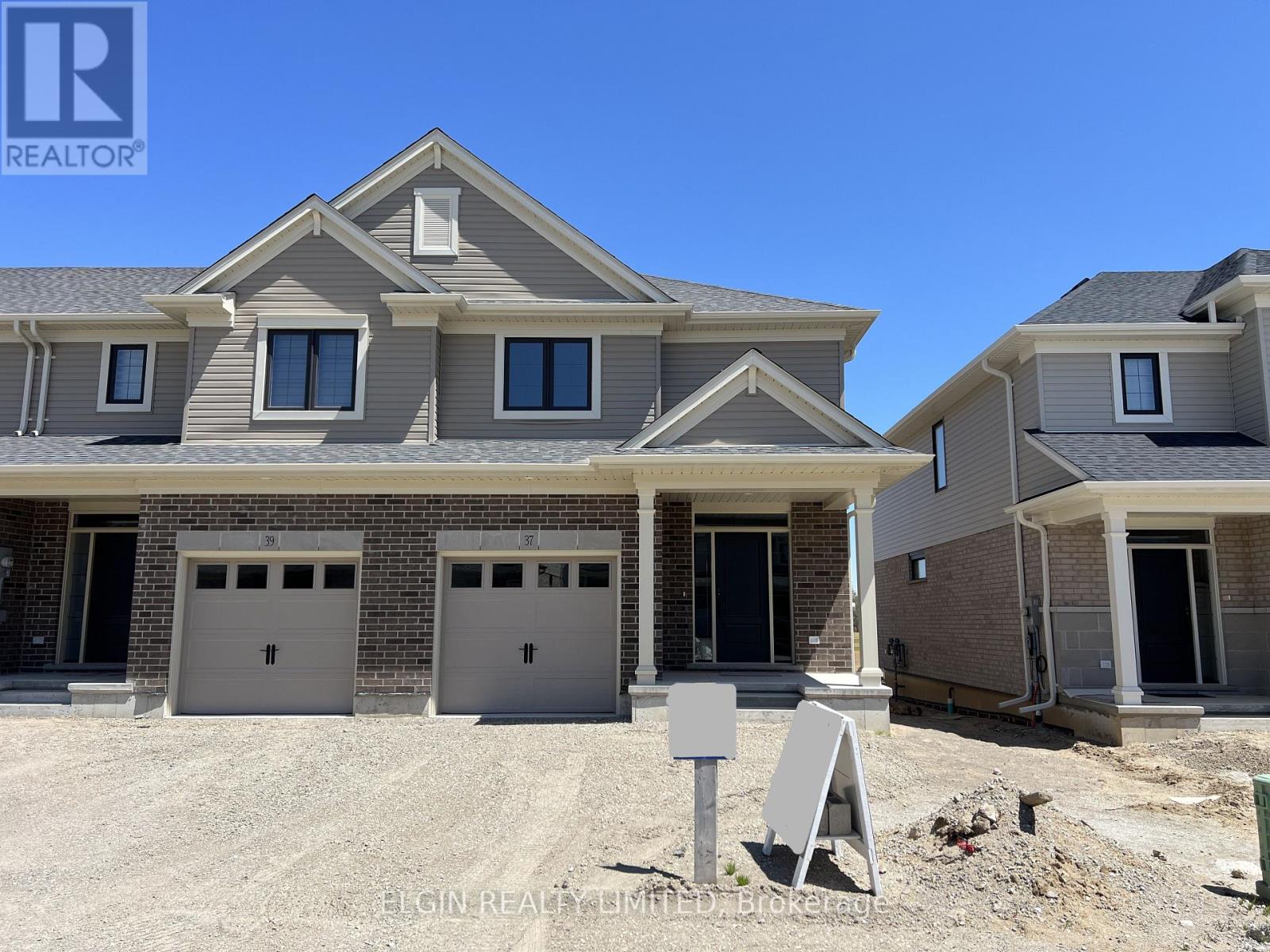 37 Braun Avenue, Tillsonburg, Ontario  N4G 0K5 - Photo 1 - X12196154