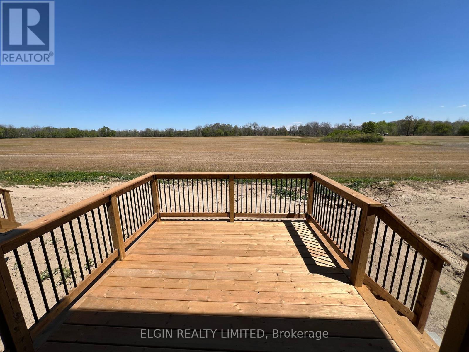 37 Braun Avenue, Tillsonburg, Ontario  N4G 0K5 - Photo 2 - X12196154